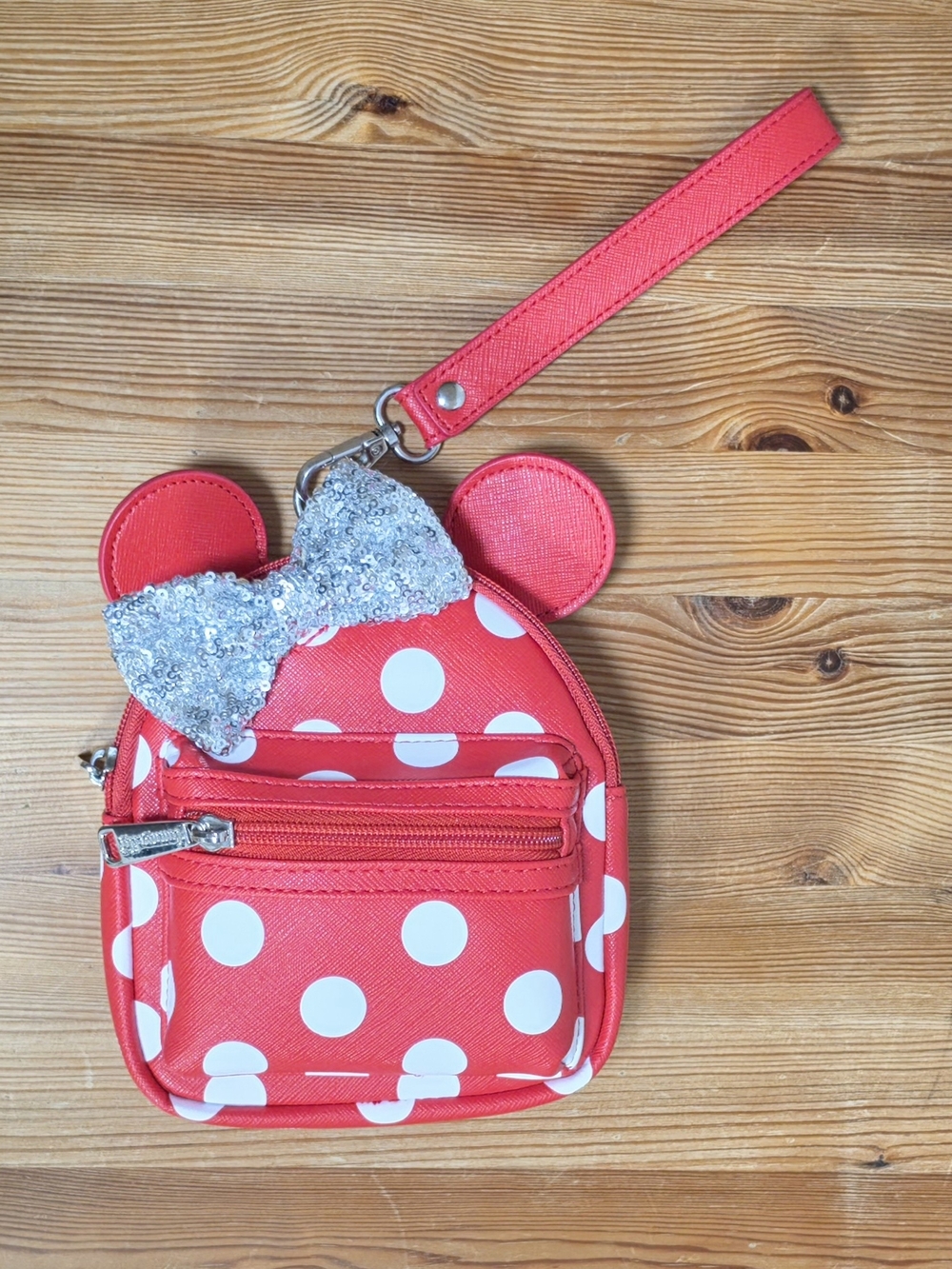 Loungefly Mini Minnie Mouse Wristlet Backpack Style